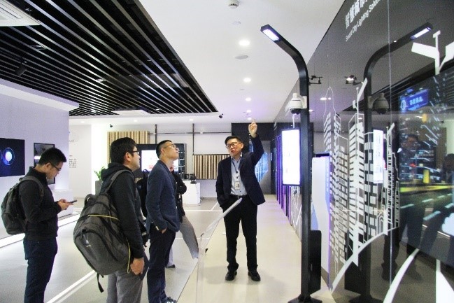 1587003542296538N8Wh.jpg 2.jpg